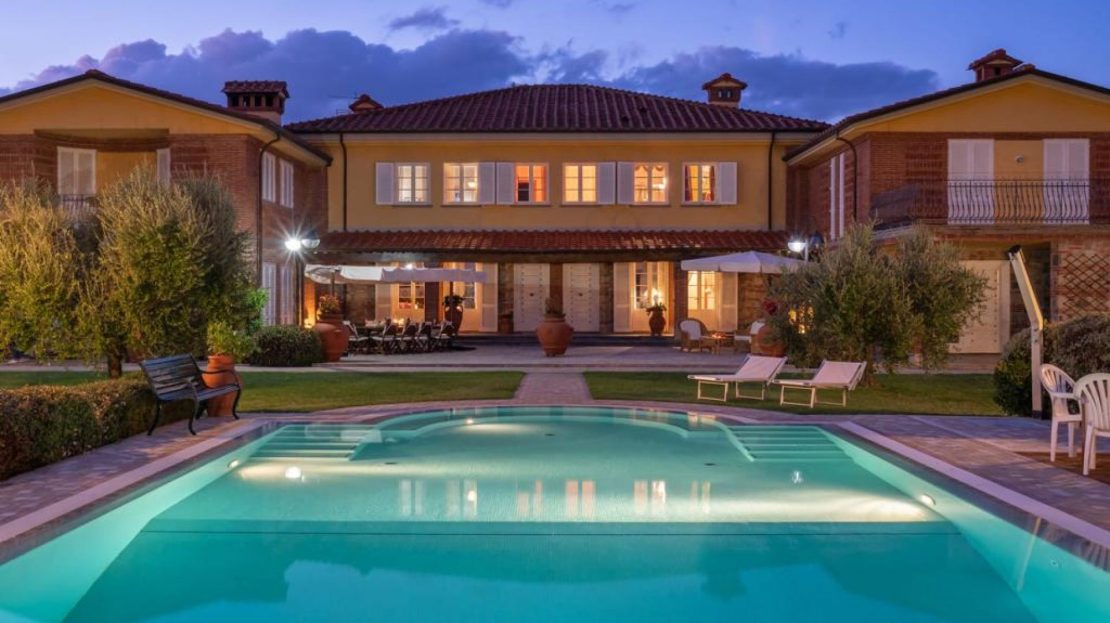 10 chambres Villa à Montecarlo, Italy No. 377446