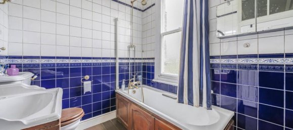 5 bedrooms House in Beckenham, United Kingdom No. 14362 14