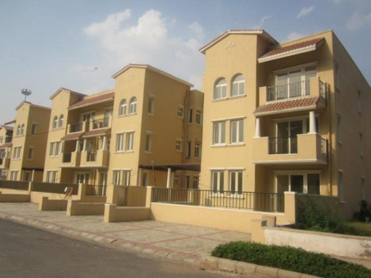 4 bedrooms House in Gurgaon, India No. 42832