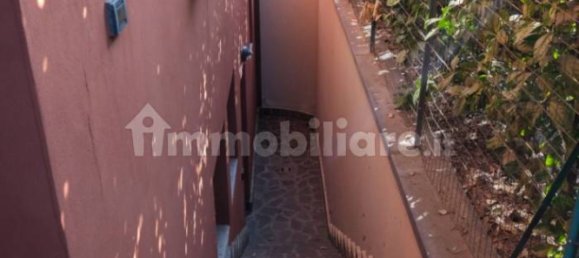 1-salle Bureau à Inzago, Italy No. 56853 2