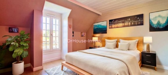 5 bedrooms House in Les Alluets-le-Roi, France No. 165660 2