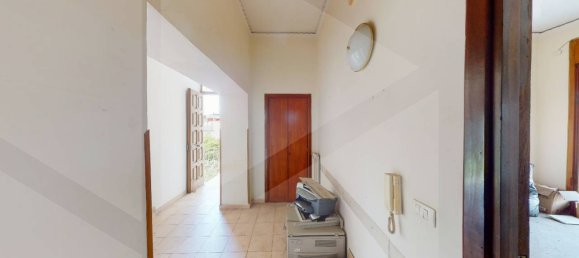3 rooms House in Mariglianella, Italy No. 18538 12
