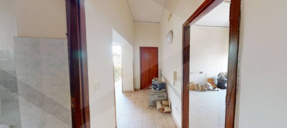 3 rooms House in Mariglianella, Italy No. 18538 16