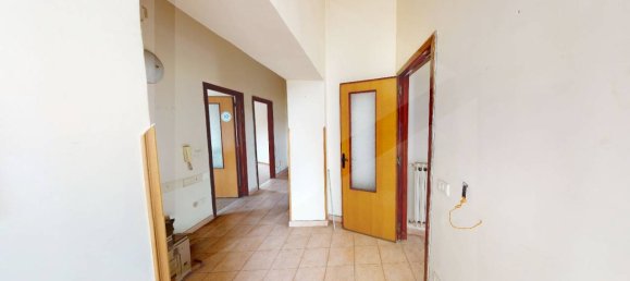 3 rooms House in Mariglianella, Italy No. 18538 4