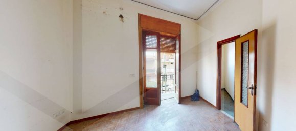 3 rooms House in Mariglianella, Italy No. 18538 13