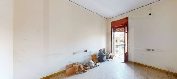 3 rooms House in Mariglianella, Italy No. 18538 10