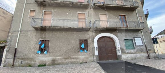 3 rooms House in Mariglianella, Italy No. 18538 19