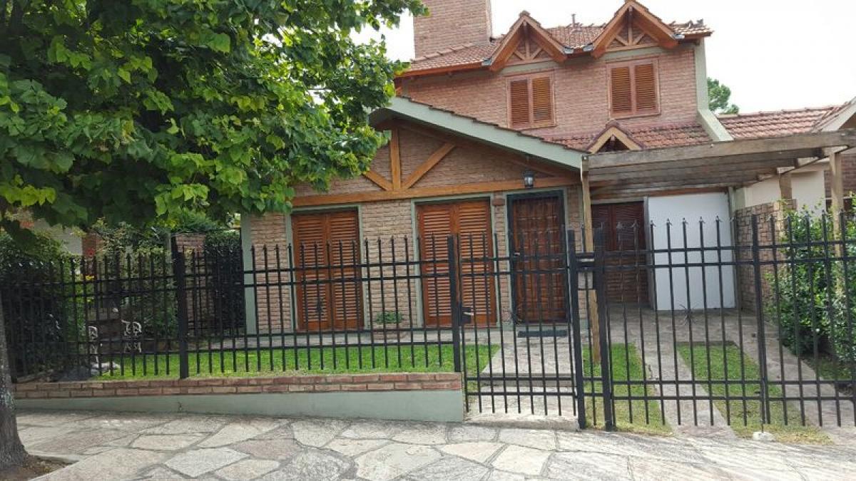 3 bedrooms House in Cordoba, Argentina No. 54927