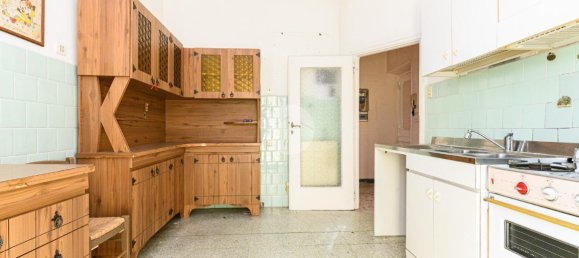 Квартира с 2 комнатами в Рим, Италия № 230646 22