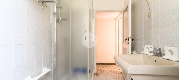 Квартира с 2 комнатами в Рим, Италия № 230646 20