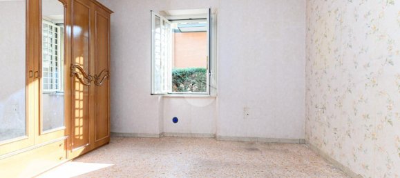 Квартира с 2 комнатами в Рим, Италия № 230646 2