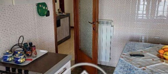 6-salle Appartement à Aprilia, Italy No. 101036 35