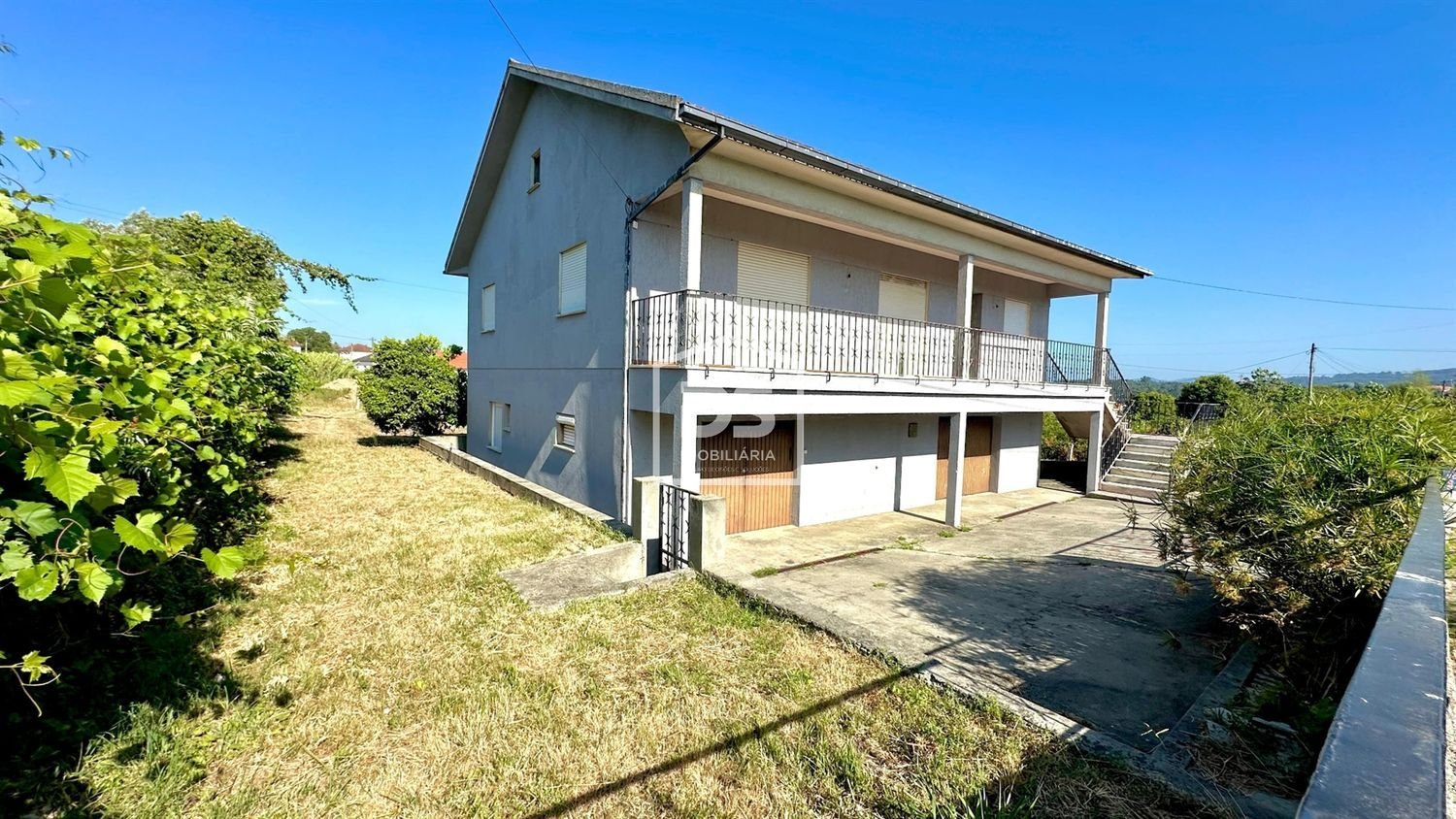 5 bedrooms House in Bela, Portugal No. 273512