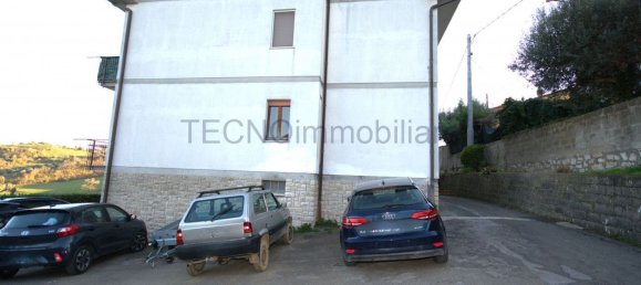 Apartamento de 5 divisões em Perugia, Italy N.º 51045 24