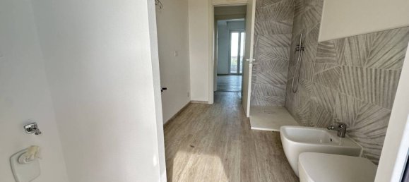 3 غرف نوم بانتهاوس في Novara, Italy رقم 334356 2