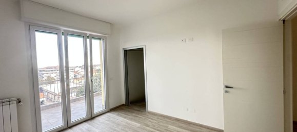 3 غرف نوم بانتهاوس في Novara, Italy رقم 334356 10