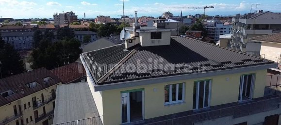 3 غرف نوم بانتهاوس في Novara, Italy رقم 334356 23