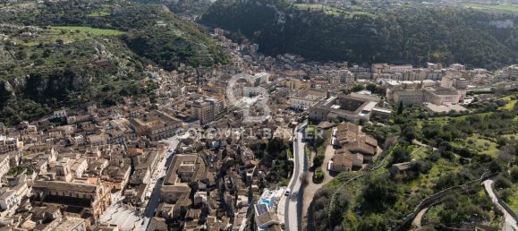 8-salle Maison à Modica, Italy No. 2488 28