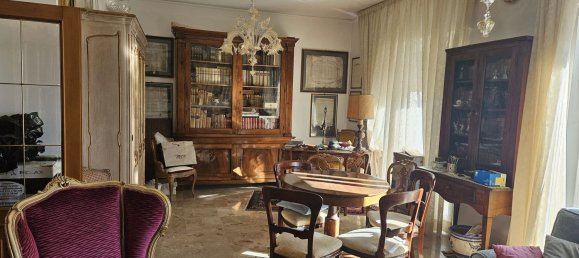 4 Schlafzimmer Wohnung in Potenza, Italy, Nr. 320088 4