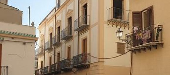 10 rooms Commercial property in Palermo, Italy No. 272145 2