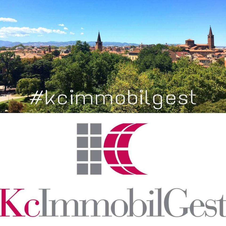 6 rooms Penthouse in Piacenza, Italy No. 23602