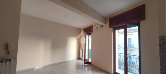 2 bedrooms Apartment in Naples, Italy No. 273293 9