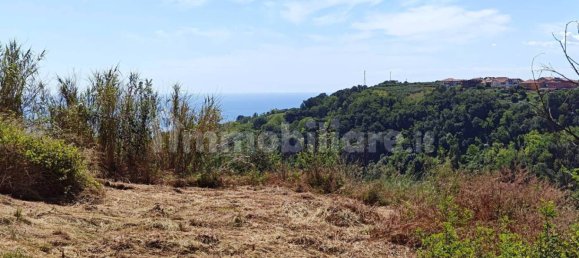  قطعة أرض في Silvi, Italy 2800متر مربع رقم 88130 9