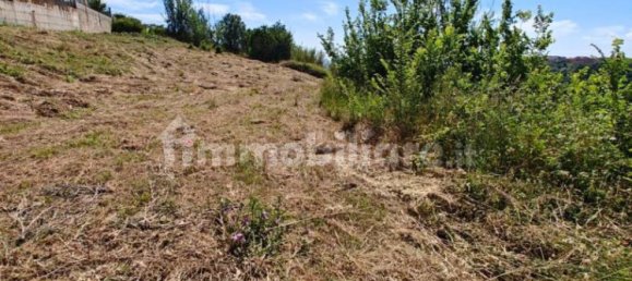  قطعة أرض في Silvi, Italy 2800متر مربع رقم 88130 4