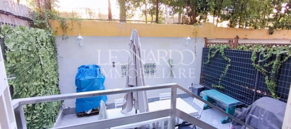 2 Schlafzimmer Wohnung in Naples, Italy, Nr. 329498 16