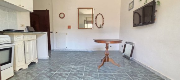 2 bedrooms Apartment in Pomezia, Italy No. 377716 8