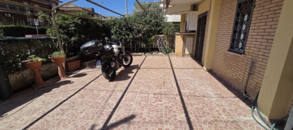 2 bedrooms Apartment in Pomezia, Italy No. 377716 4