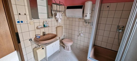 Коммерческая недвижимость с 3 спальнями в Эрланген-Хёхштадт, Германия № 290958 2