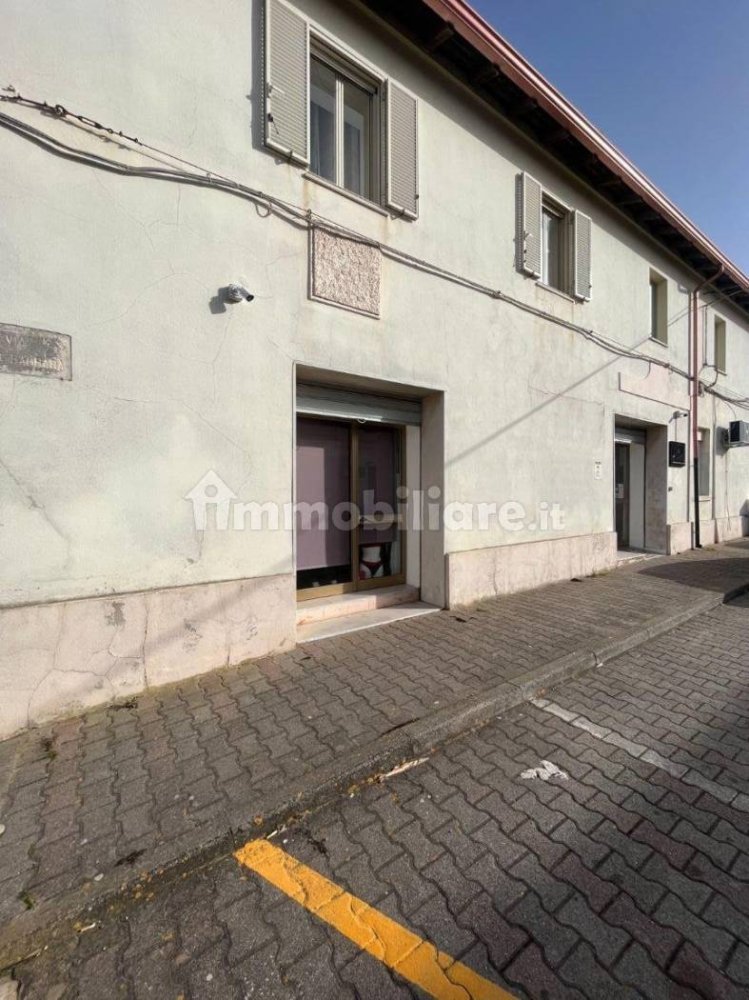 2 rooms Commercial property in Sardinia, Italy No. 243858