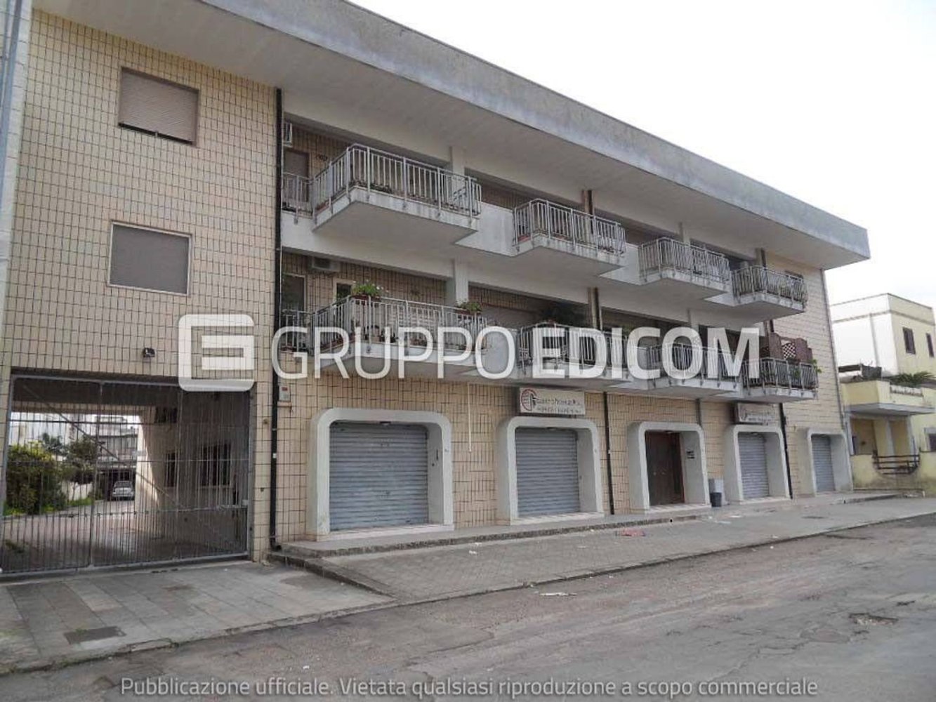 9-Zimmer Wohnung in Novoli, Italy, Nr. 183453