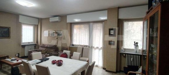 4-salle Appartement à Varese, Italy No. 14716 5