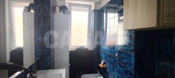 4-salle Appartement à Varese, Italy No. 14716 13