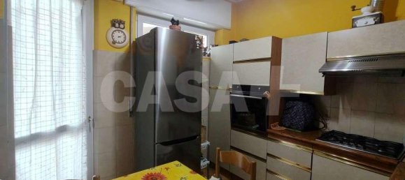 4-salle Appartement à Varese, Italy No. 14716 6