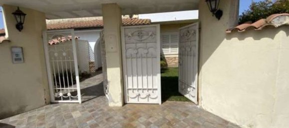 Apartamento de 3 habitaciónes en Fiumicino, Italy No. 30001 5