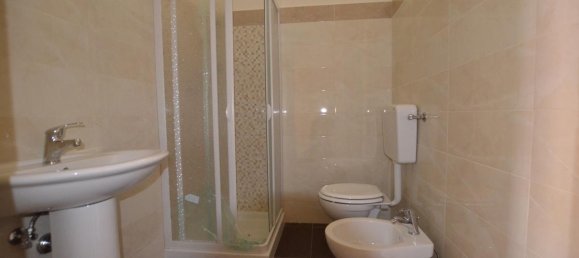 Apartamento de 4 divisões em Messina, Italy N.º 130823 9