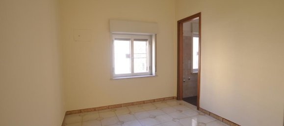 Apartamento de 4 divisões em Messina, Italy N.º 130823 20