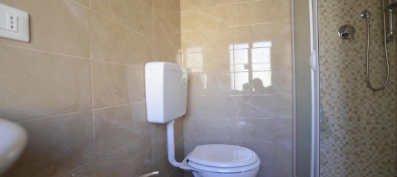 Apartamento de 4 divisões em Messina, Italy N.º 130823 23