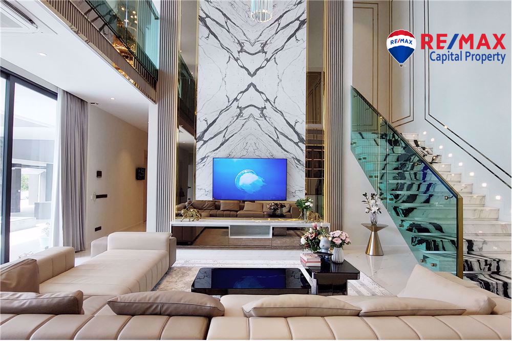 6 bedrooms Cafe / restaurant in Pattaya, Thailand No. 11815