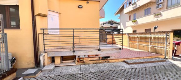 2 Schlafzimmer Doppelhaus in Montesilvano, Italy, Nr. 272681 21