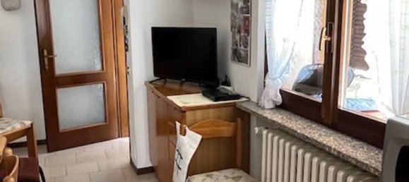 3 rooms Apartment in Bergamo, Italy No. 285186 5