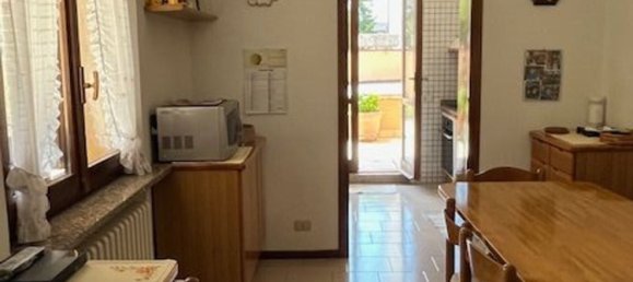 3 rooms Apartment in Bergamo, Italy No. 285186 4