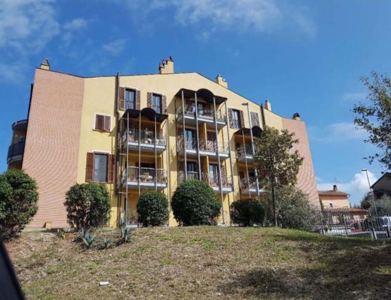 3 rooms Apartment in Terni, Italy No. 208764