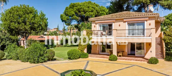 9 Schlafzimmer Villa in Estepona, Spain, Nr. 190017 16