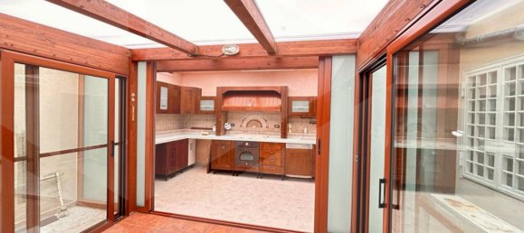 Квартира с 3 комнатами в Битетто, Италия № 23710 12