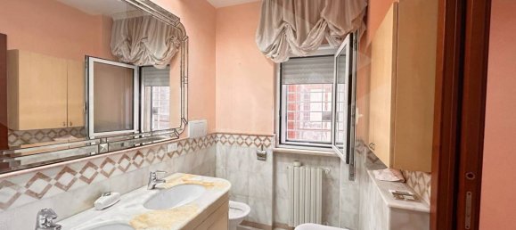 Квартира с 3 комнатами в Битетто, Италия № 23710 8