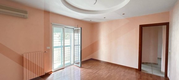 Квартира с 3 комнатами в Битетто, Италия № 23710 14